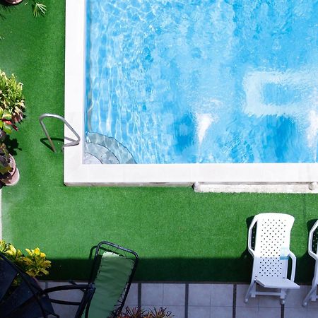 Hostal Antares Manta Buitenkant foto