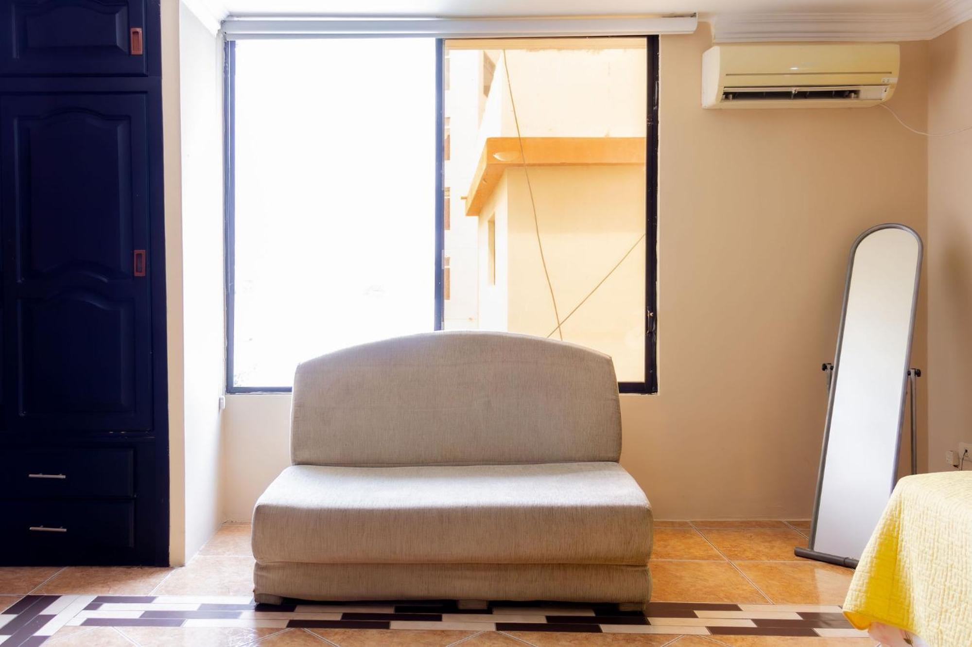 Hostal Antares Manta Buitenkant foto