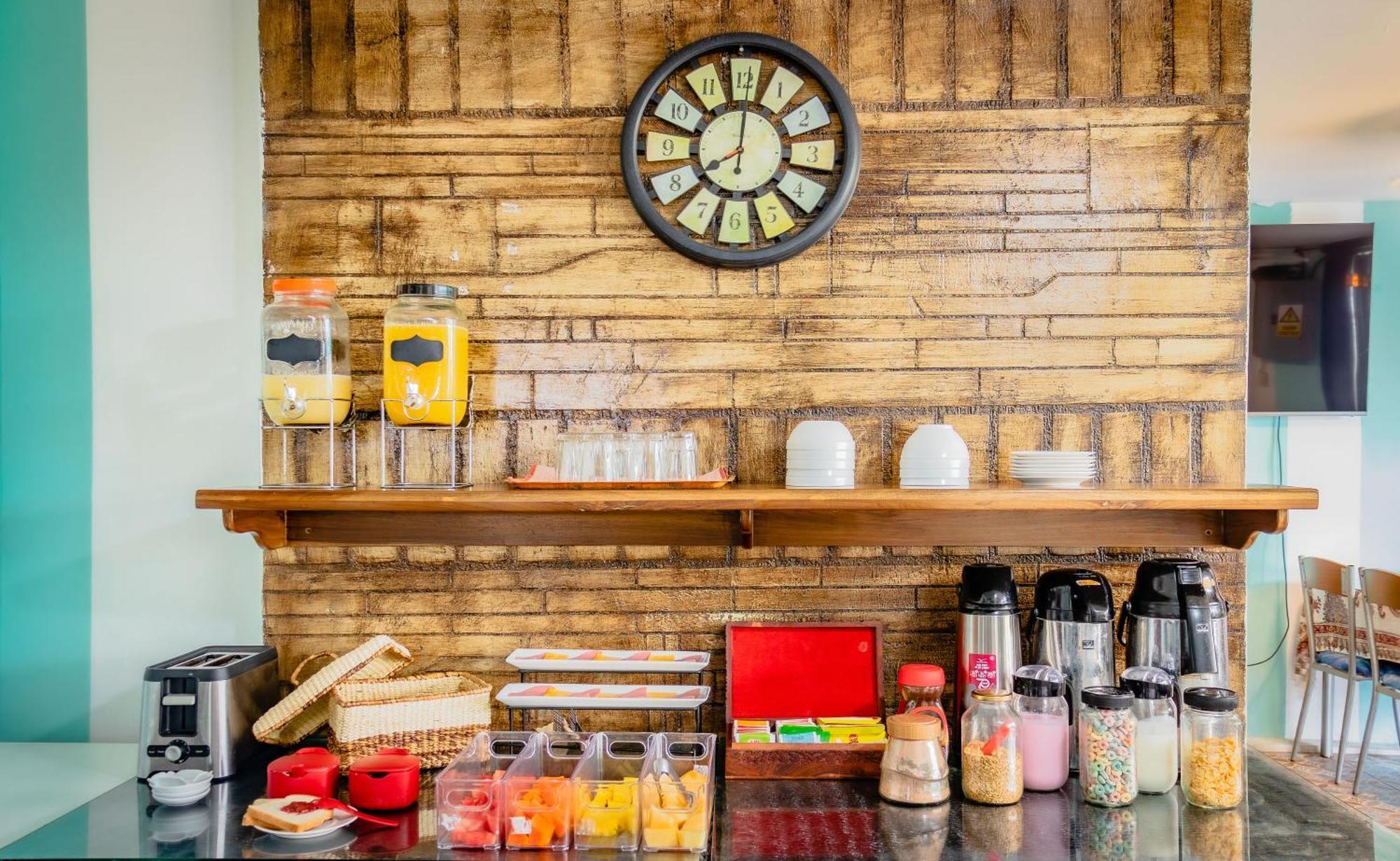 Hostal Antares Manta Buitenkant foto